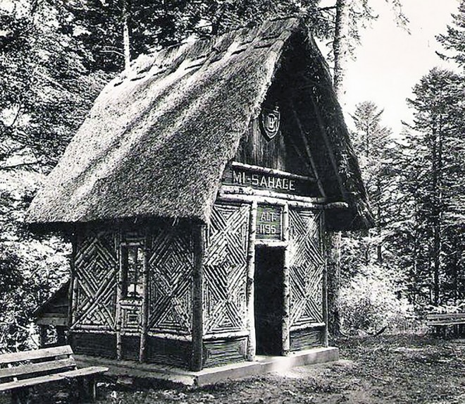Gare de Mi-Sahage copie.jpg