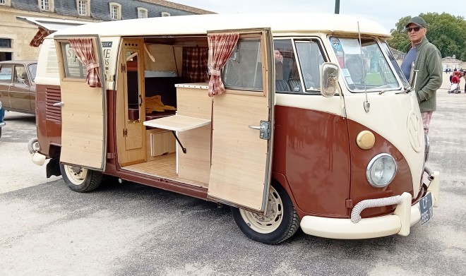 VW Type 2 (1).jpg