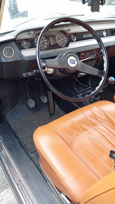 Lancia Fulvia Berline (2).jpg