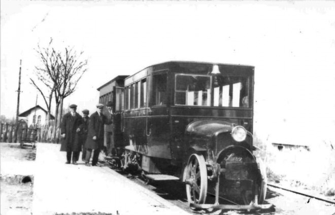 38 - AUTORAIL SAURER DU RESEAU DE L ' ISERE (2).jpg