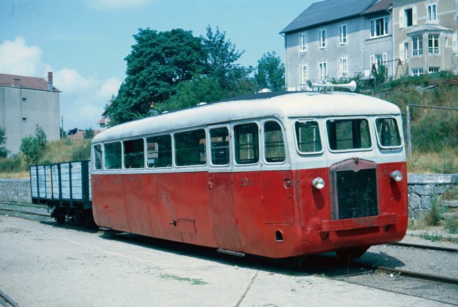 82 07 Le Chambon  De Dion 204.jpg