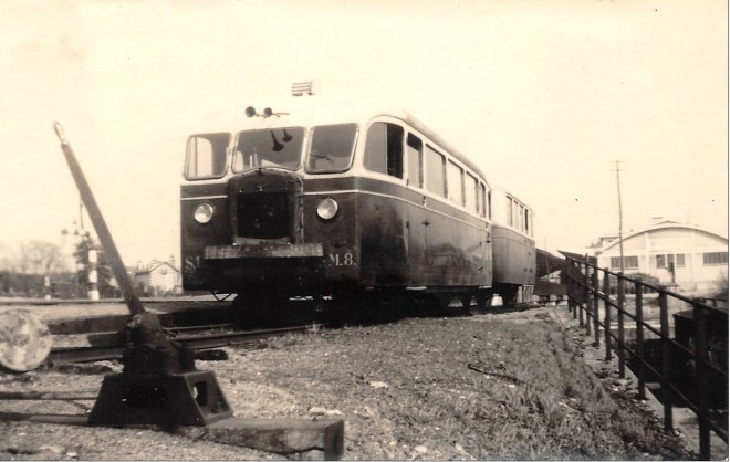 Autorail De Dion à Bourges (2).jpg