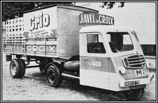 FAR La Croix.jpg