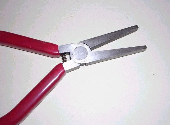 pince plate pliage.jpg
