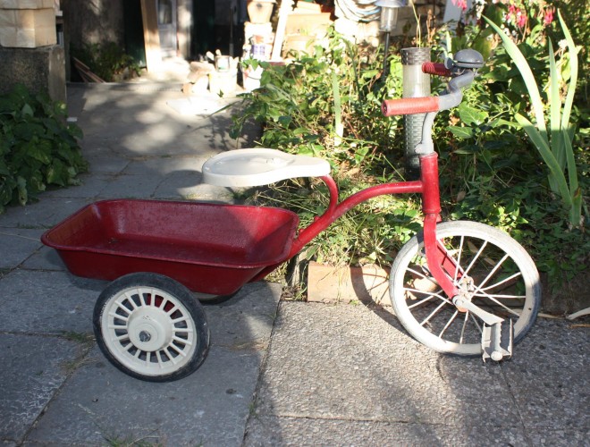 Tricycle.jpg
