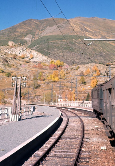 1973-11-056vngr.jpg