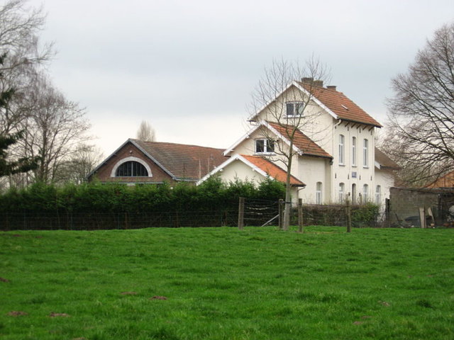 800px-Forville_station_en_werkplaats.jpg