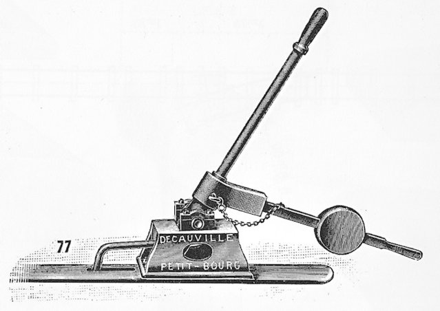 Catalogue vue 77 .jpg
