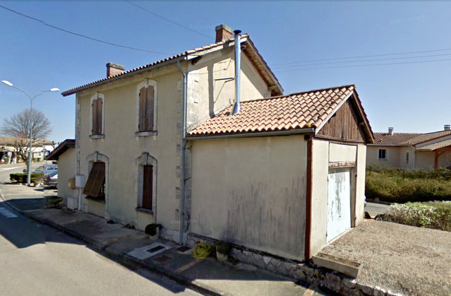 Born-Google-street-2011.jpg