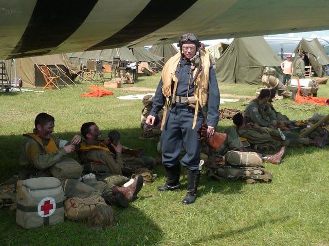5 Juin 1944 81th Aiborne en stand by.jpg