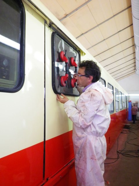 XR212 vitres2.jpg