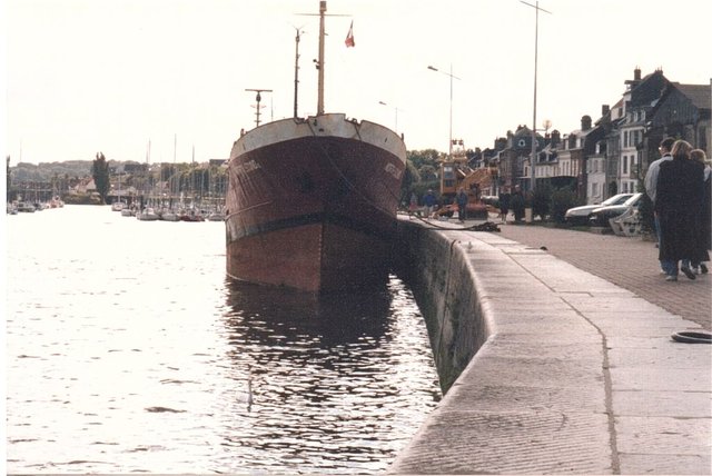 cargo North Sound II à St Val 1s.jpg