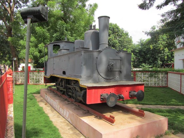 loco_-_bamako[1].jpg