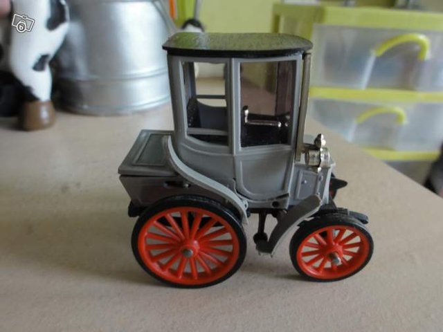 panhard & levassor.jpg