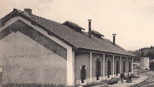 Remise St Agreve.jpg