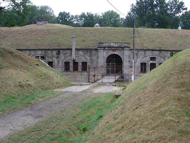 entrée bois l'abbé.JPG