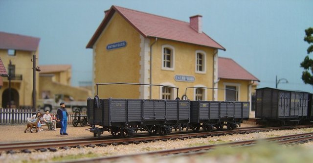 tombereaux Gv 5647 et 5692.jpg