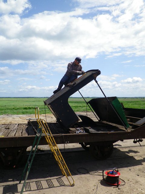 PINGUELY cab4.jpg