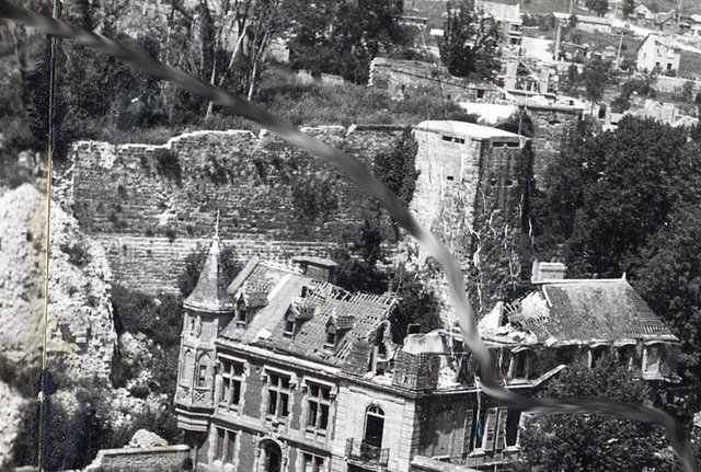 chateau-bunker[1].jpg