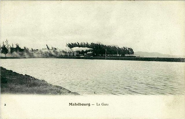 mahebourg1.jpg