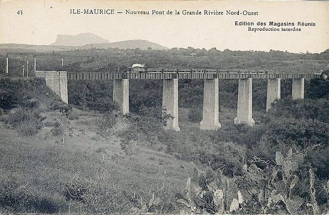 ile maurice pont.jpg