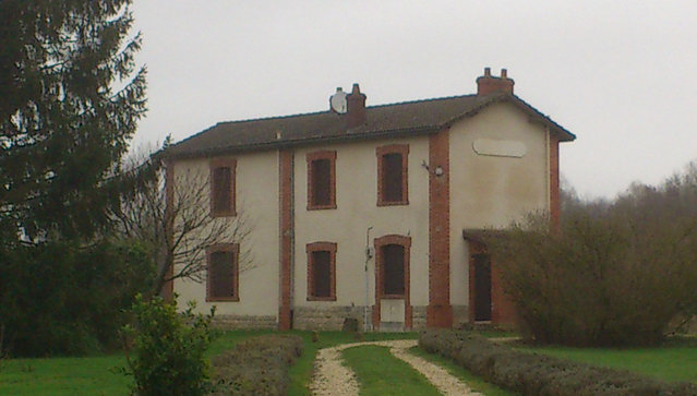 Lailly.jpg