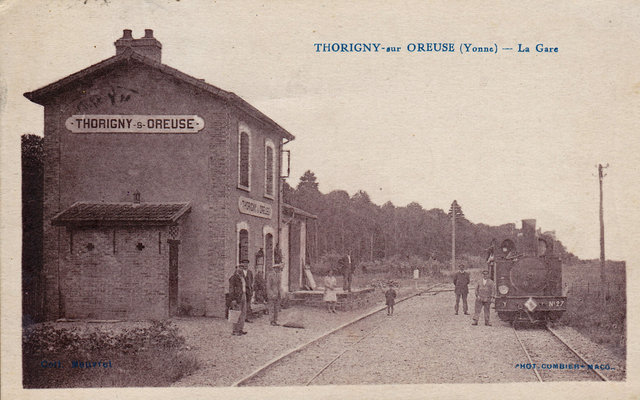 gare de thorigny sur oreuse.jpg