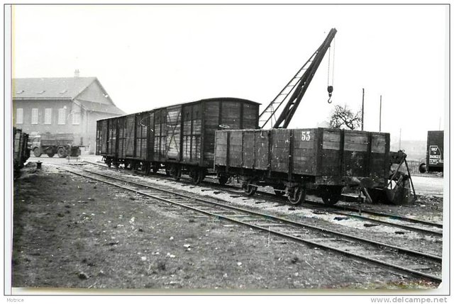 77 - RESEAU CF ECONOMIQUE DE SEINE ET MARNE - Jouy le Chatel,wagon N°53.jpg