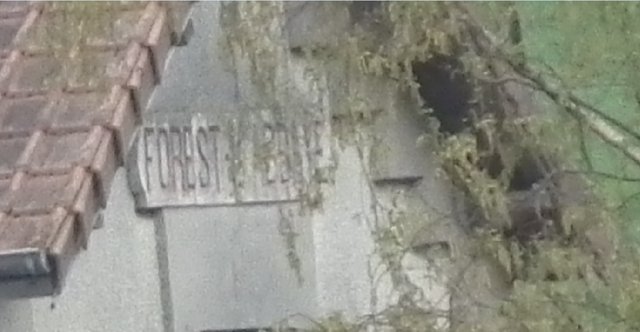 closeup_station_name.jpg