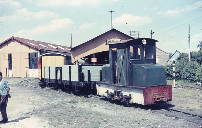 AMTP Pithiviers retour rame T50D 1.7.67.jpg