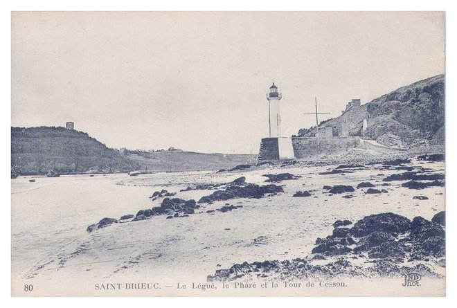 Phare legue coté mer.jpg