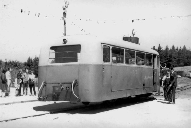 E4104_600.jpg