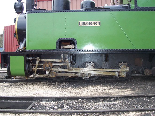 030AVgauche.jpg