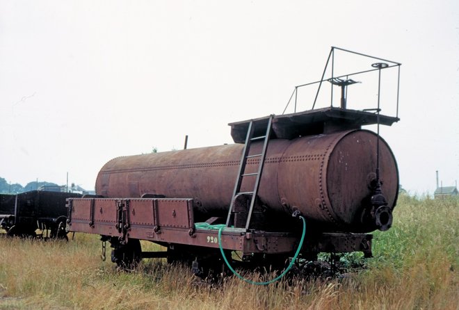 1972 désherbeur.jpg