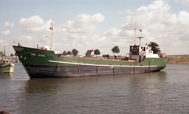 1978-11 et 79 Pérève 010.jpg