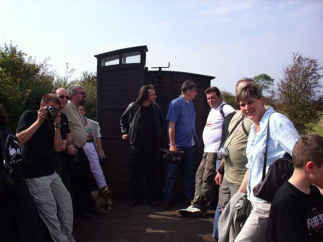 train-resto4.jpg