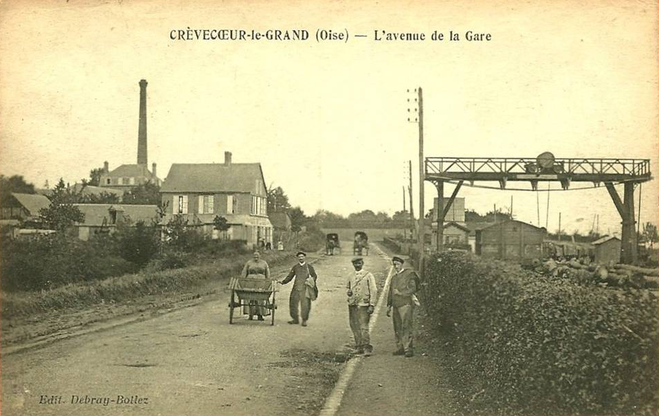 Crévecoeur Ave de la gare.png