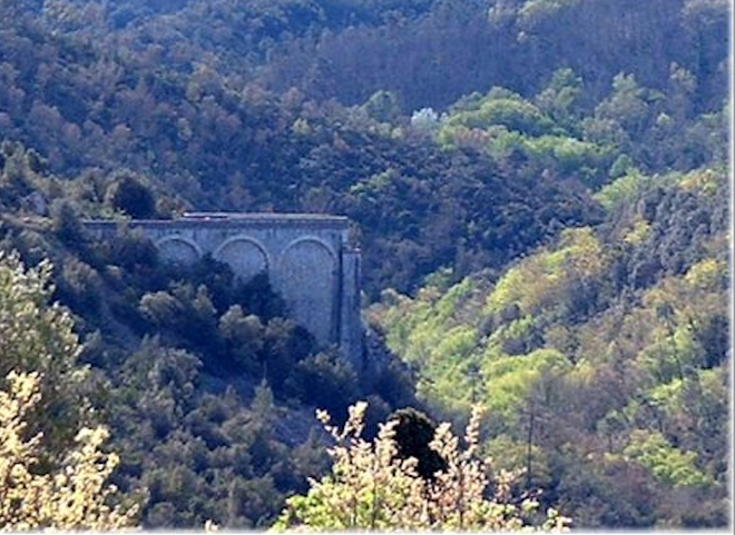 Viaduc de la Siagne Ruines.png