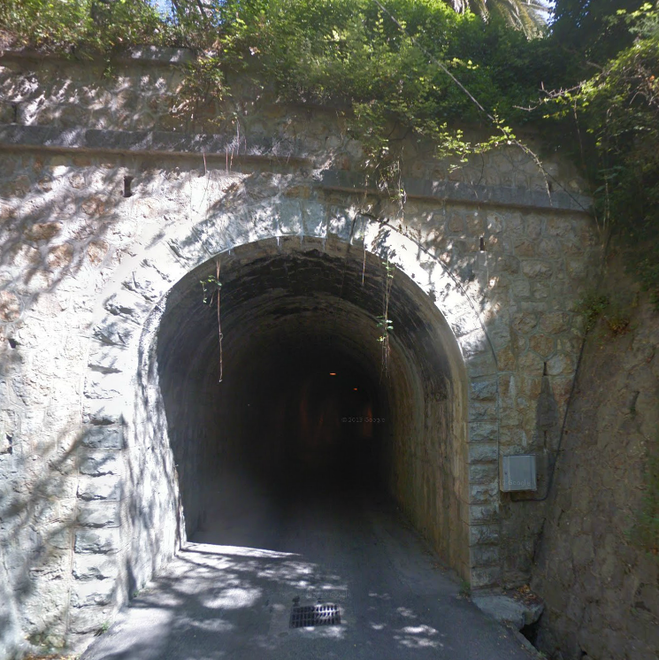Tunnel du Riou le bar - copie.png