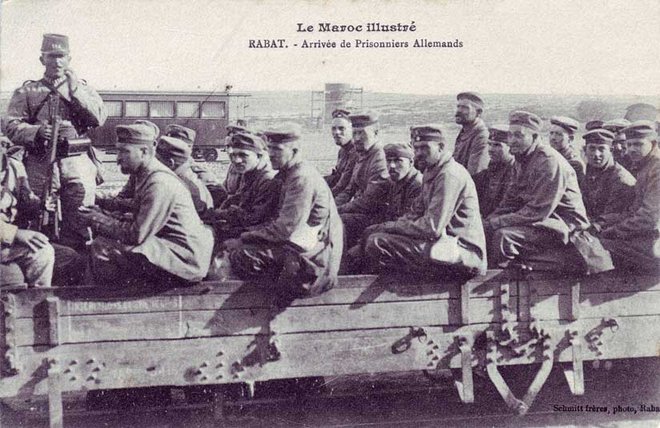 Rabat - arrivée prisonniers Allemands 2.jpg