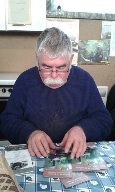joel papier.jpg