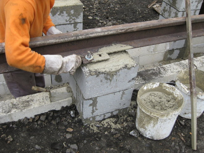 2014 04 25 SCELLEMENT DES RAILS SUR FOSSE_018_42_1.JPG