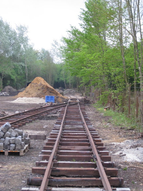 2014 04 25 SCELLEMENT DES RAILS SUR FOSSE_021_45_1.JPG