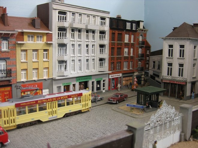 tram.jpg