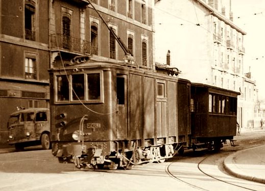 1945_grenoble_sq_des_postes_rambaud_3[1].jpg