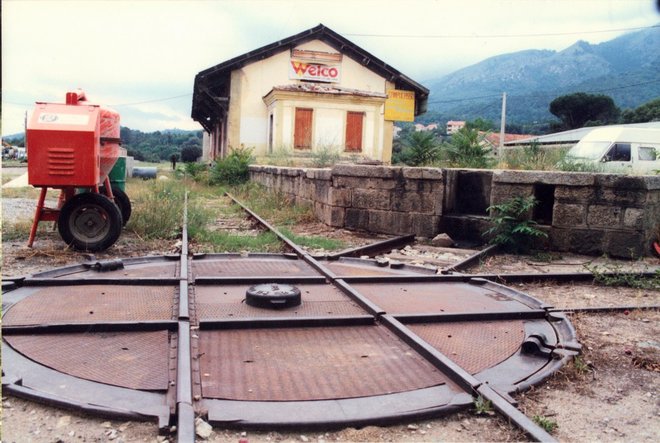 Pont tournant Corte.jpg