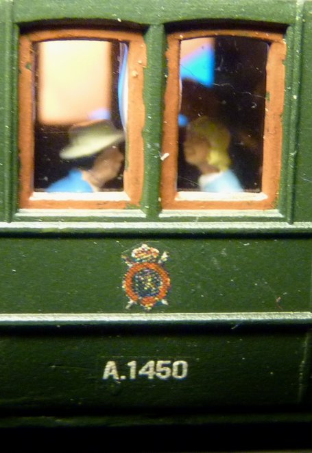 P1070275 (883x1280).jpg