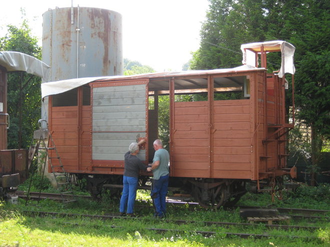 2014 07 23 TRAVAUX SUR WAGONS_001_1_1.JPG