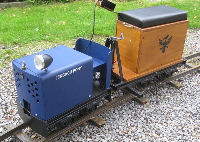 pony phare velo.jpg