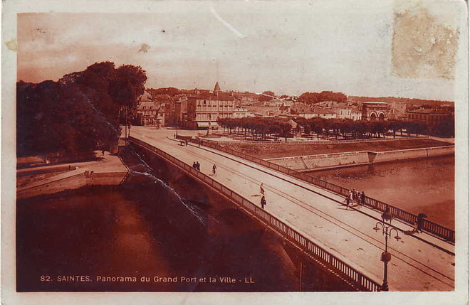 W012 Pont Saintes.jpg